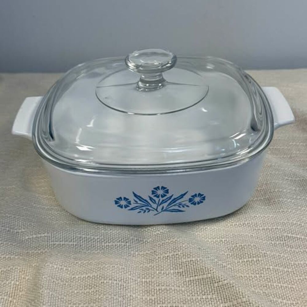 CorningWare Blue Cornflower Casserole Dish with Pyrex Lid